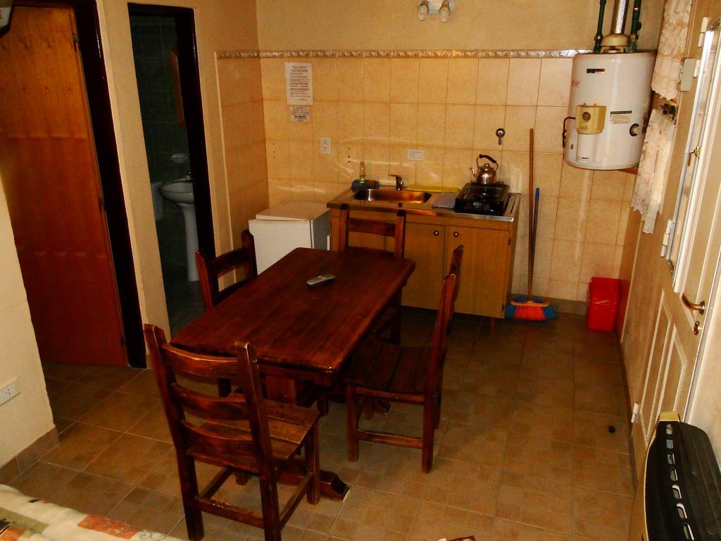 Hotel Cumbres Nevadas El Chalten Kültér fotó