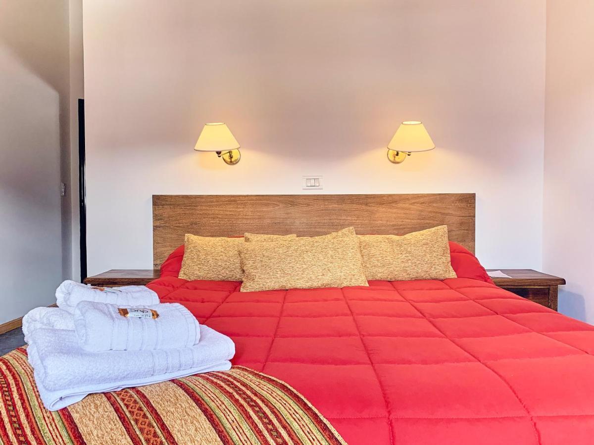 Hotel Cumbres Nevadas El Chalten Kültér fotó